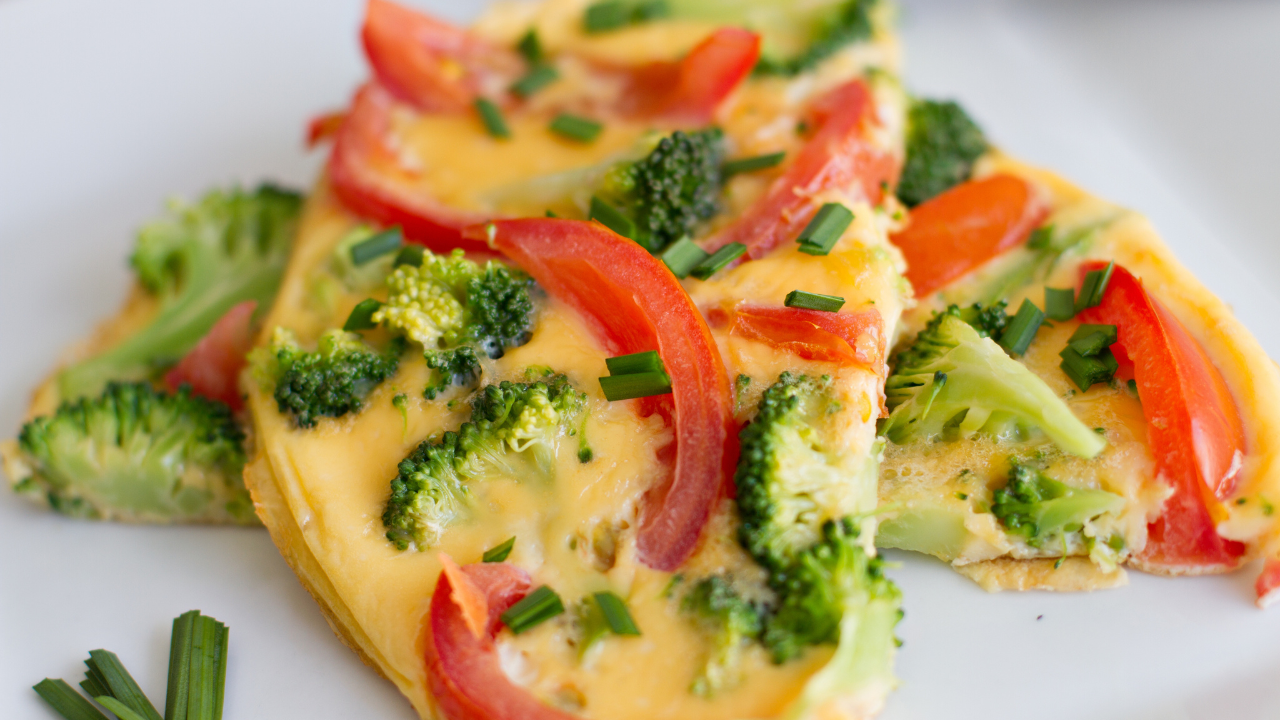 Diabetic-Friendly Broccoli & Tomato Omelette